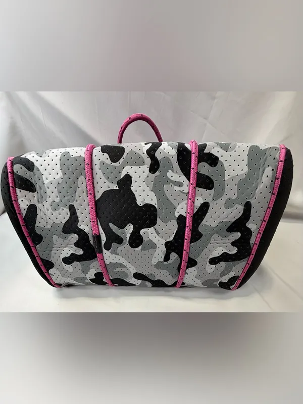 Gray Camo Neoprene Tote & Wallet Pink Handles - Image 2