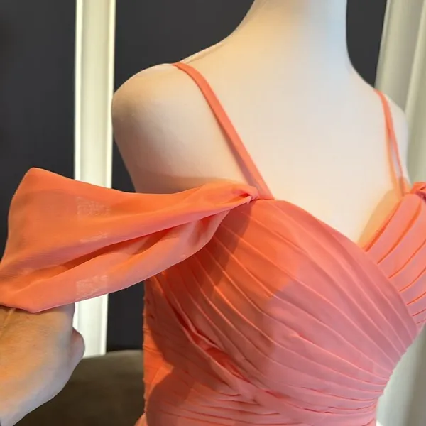 Women’s Full Length Chiffon Off the Shoulder Bridesmaid Formal Dress Size 4 - Image 3