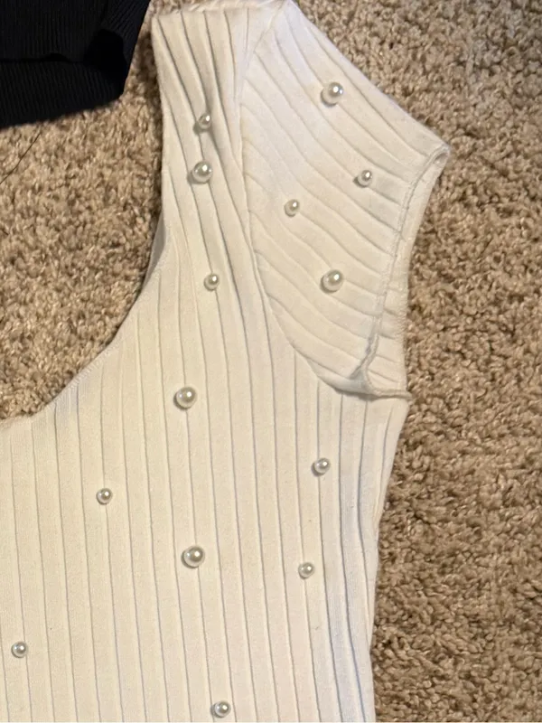 Zara NWT Pearl White Scoop Neck Ribbed Top Pearl Embellishments - Image 5