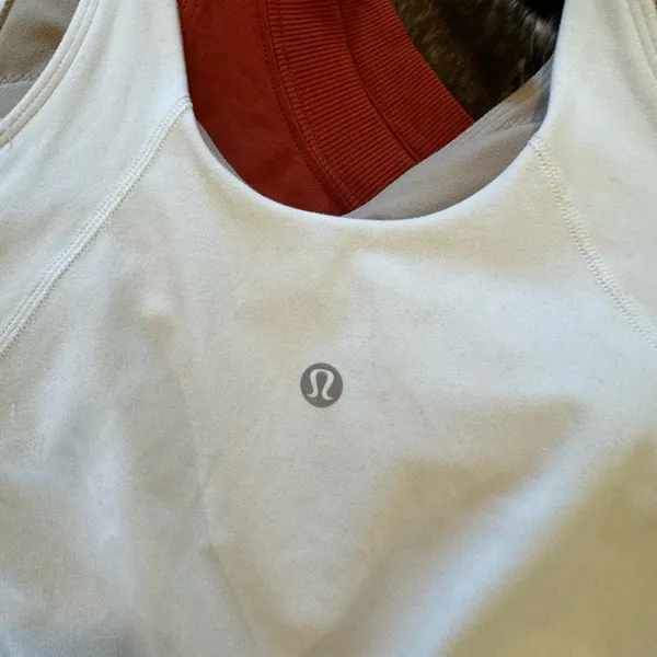 Lululemon White  Align tank cropped - Image 4