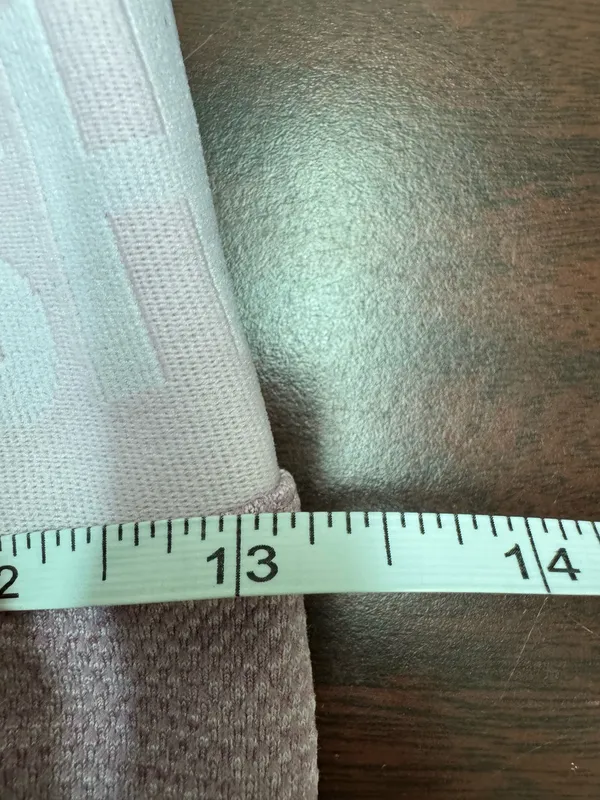 Gymshark Flex Light Pink Athletic Shorts Size Small - Image 4