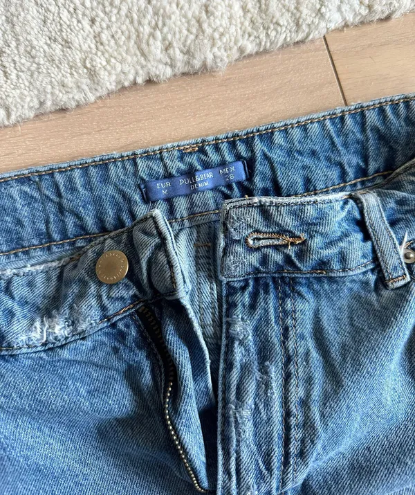 Jean Mini Skirt Size 6 - Image 4