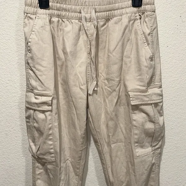 Refuge Cream/Khaki Cargo Joggers - Image 4