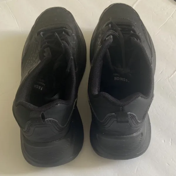 Black faux leather sneakers size: 8 - Image 4