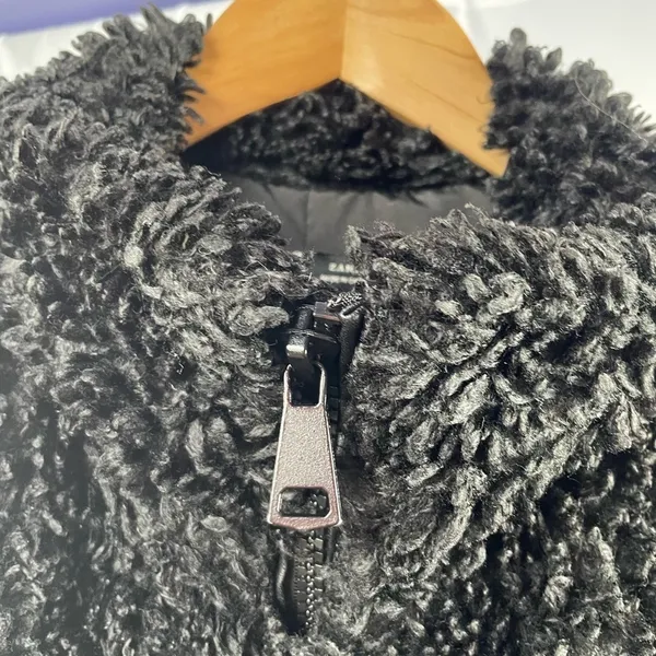 Zara Cropped Teddy Full Zip‎ Jacket in Black Size Large - Image 7