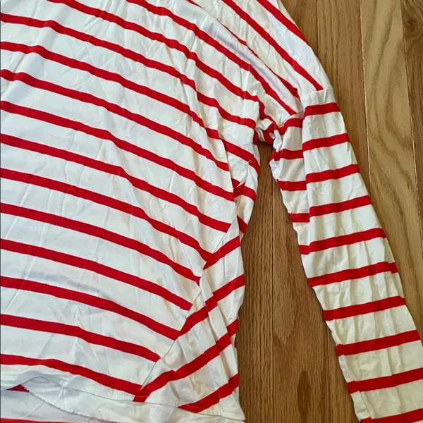 Allison Joy Long Sleeve Tee Womens Large Red White Christmas French Girl Basic - Image 3