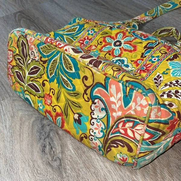 Vera Bradley Yellow Paisley Shoulder Bag/Tote Bag - Image 8
