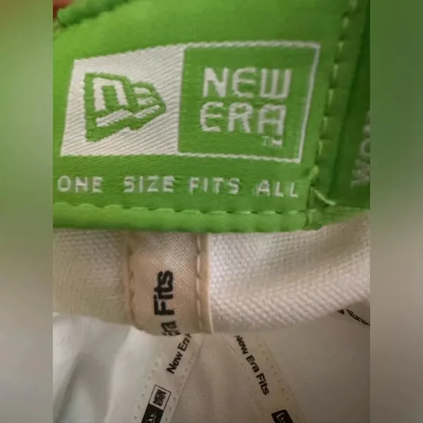 New Era white and lime green Red Sox hat NWOT - Image 3