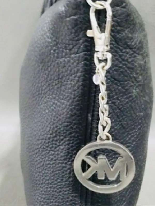 Michael Kors Bedford Pebbled Leather Black Bag - Image 3