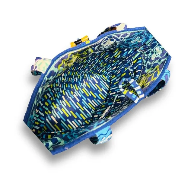 Vera‎ Bradley Katalina Blues Quilted Floral Tote Bag Travel Shoulder Purse Boho - Image 4