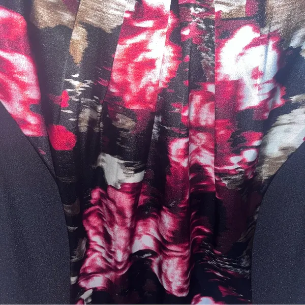 London Style Black Red Floral Sleeveless Dress - Image 3