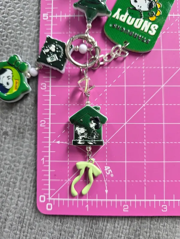 𝙎𝙤𝙡𝙙! 𝘿𝙤 𝙣𝙤𝙩 𝙗𝙪𝙮 𝙥𝙡𝙚𝙖𝙨𝙚!  Snoopy Starbucks Bag Charm Keychain - Image 9