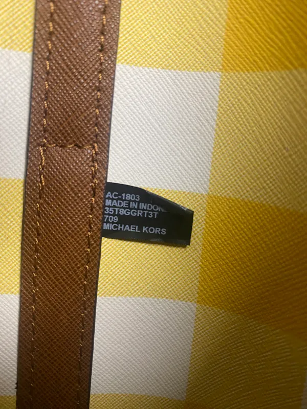 Michael Kors Tote Handbag - Image 4