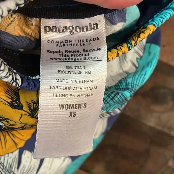 Patagonia Women's Baggies™ Shorts - 5" - Best Fronds Channel Blue - Image 5
