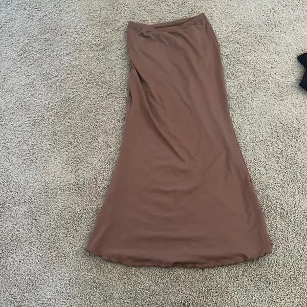SheIn Brown Maxi Skirt - Image 3