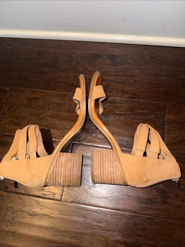 Jessica Simpson Women’s Tan Suede Block Heel Ankle Strap Sandals 7.5 - Image 4