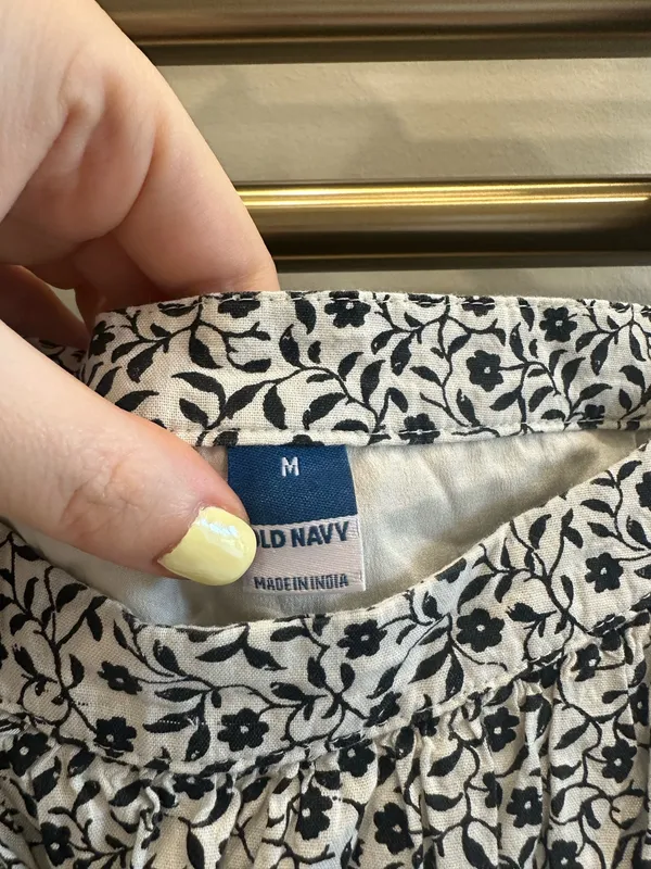 Old Navy Floral Dress - Image 2