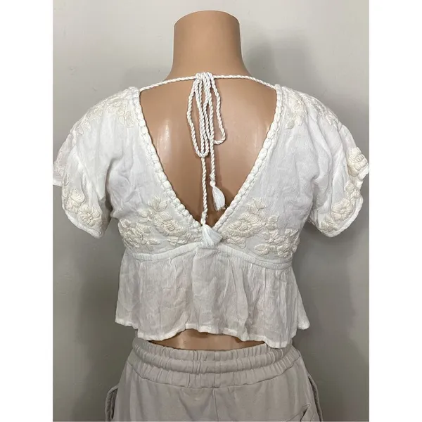 New. Anthropologie RAGA Sorrento Peplum Crop Top in White - Image 8