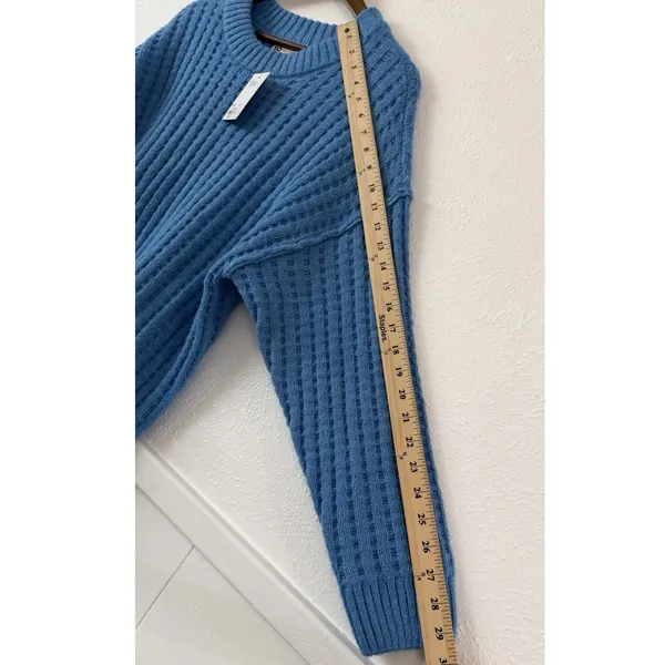 SO Women’s Blue Open Knit Crew Neck Sweater Size L NWT - Image 6