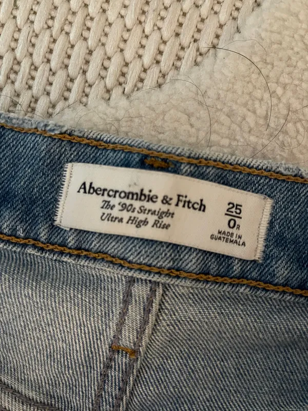 The 90s Abercrombie Straight Ultra High-Rise - Image 3