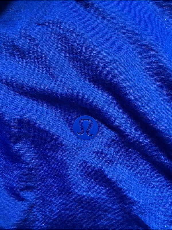 Lululemon Essential Tank Pleated Larkspur Blue Scoop Neck Athletic Top Size 14 - Image 13