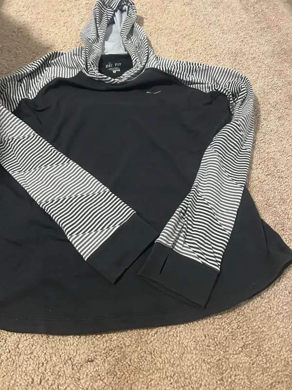 Nike Black and White Striped Dri-FIT Hoodie - Image 4