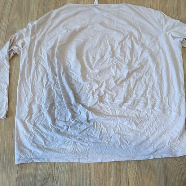 Lululemon pink long sleeve loose t-shirt‎ size 6 - Image 5
