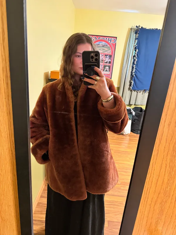 Roberts fur and apparel real fur coat - Image 3