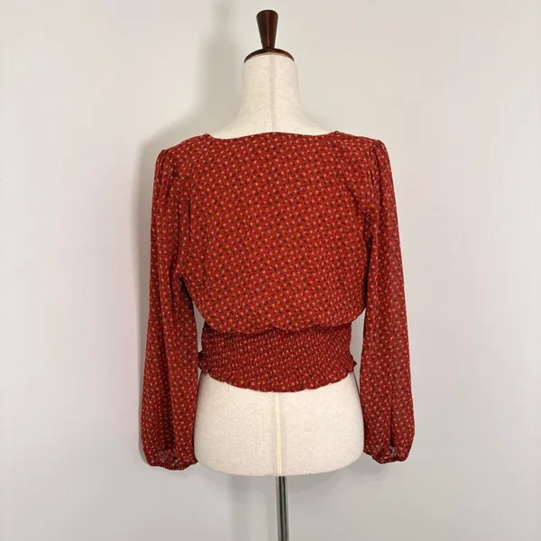 NWT Madewell Julianne Red Floral Smocked Waist Blouse Sz M - Image 4