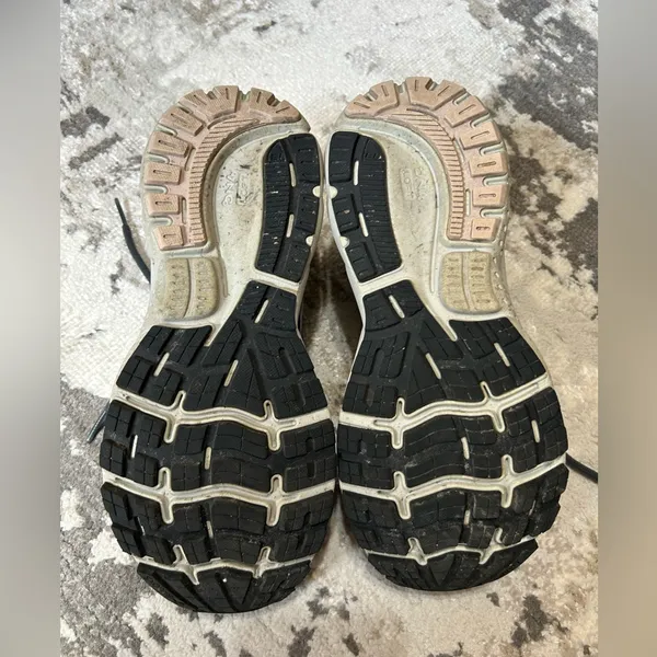 Brooks Women’s Ghost Running Shoes - Black & White - Image 6