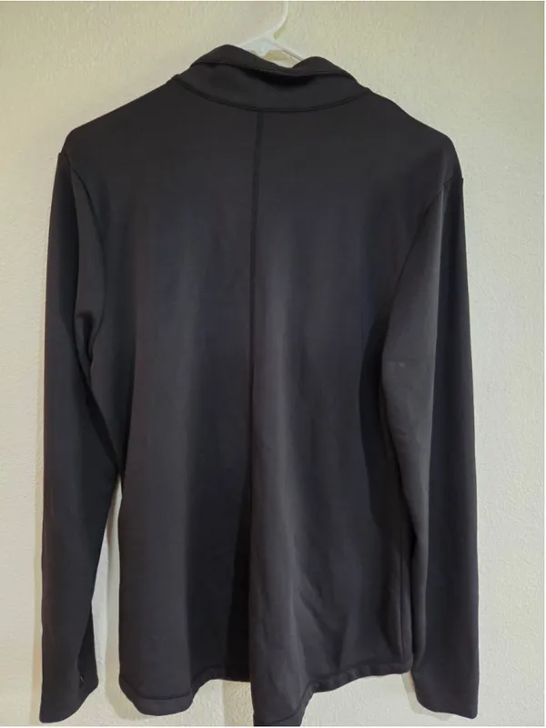 Apana Women’s L Black Athletic Full Zip Jacket 2 Pocket Good used condition. Bl - Image 2