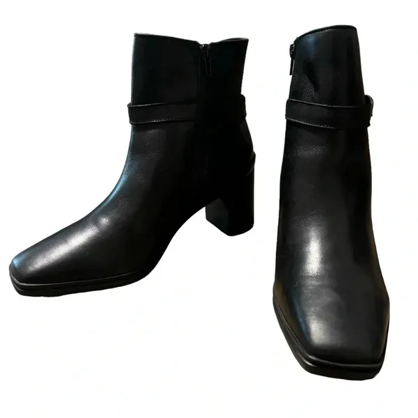 👢 Naturalizer Aimee Water Resistant Zip Bootie Black 10W 👢‎ - Image 3