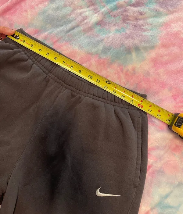 Nike Womens  Pants L - Image 4