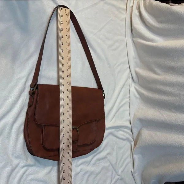 Universal Threads Tan Saddle Purse Like New!! - Image 9