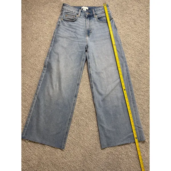 H&M Women Light Wash High Waist Wide Leg Raw Hem Jeans Size 2 US 34 EUR‎ - Image 5
