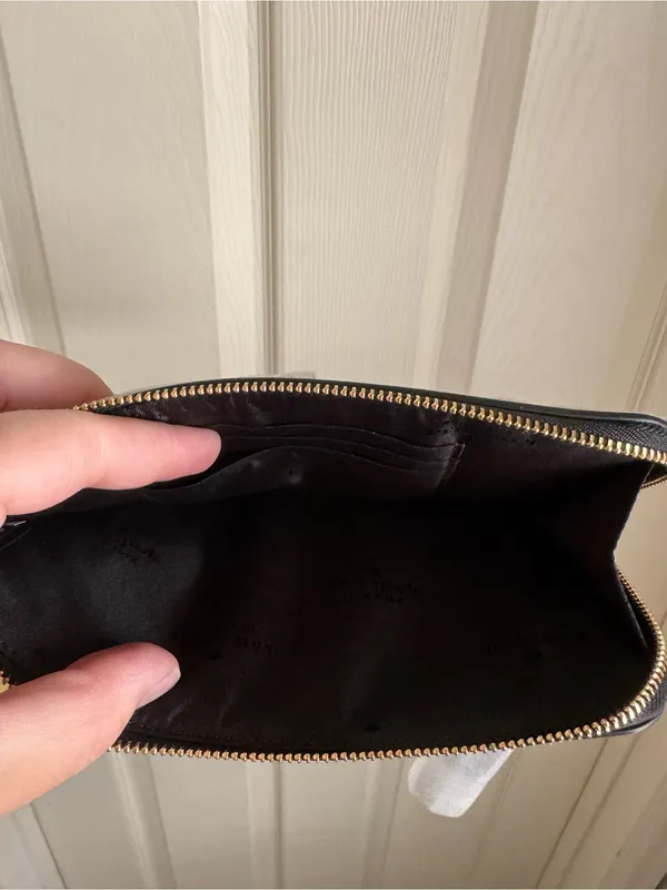 Kate Spade Wristlet - Image 4