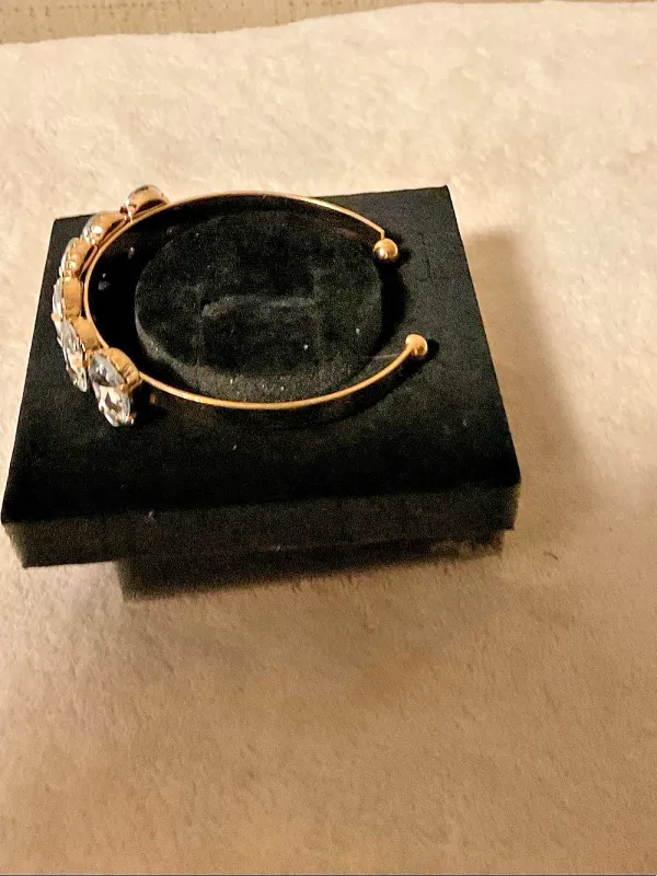 Crystal Gold-Tone Cuff Bracelet Like New - Image 5