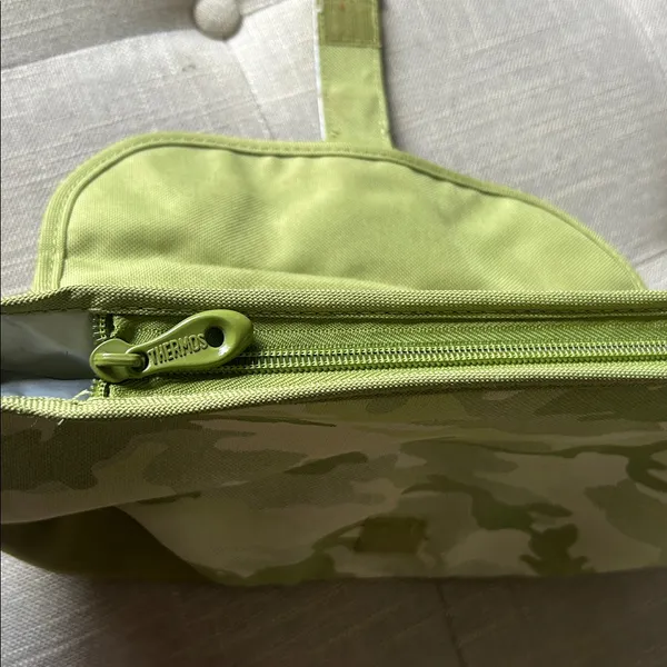 Thermos Camo Insulated‎ Adult Lunch Box Satchel Bag - Image 4