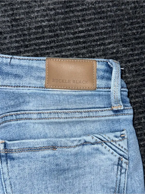 Buckle Black Fit No 53 Tailored Bootcut Stretch Jeans 26x29 Mid Rise Light Wash - Image 7