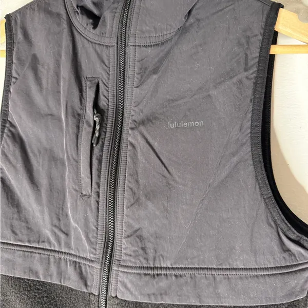 Lululemon Cinch-Hem Fleece Vest Women's 2 Relaxed Black Water‎ Repellant - Image 3