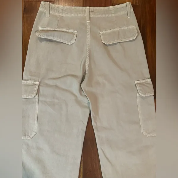 Zara Women's Beige Flat Front Cargo Pants - Image 14