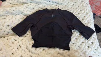 Lululemon top - Image 2