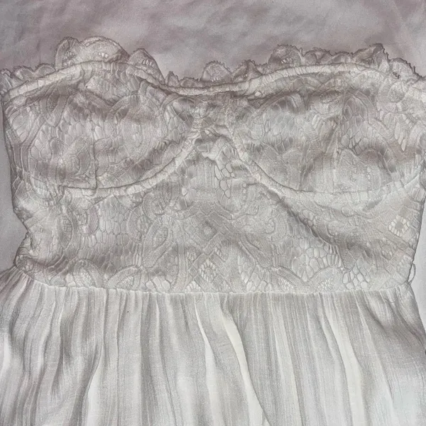 Versona White Tiered Maxi Dress with Crisscross Straps - Image 8