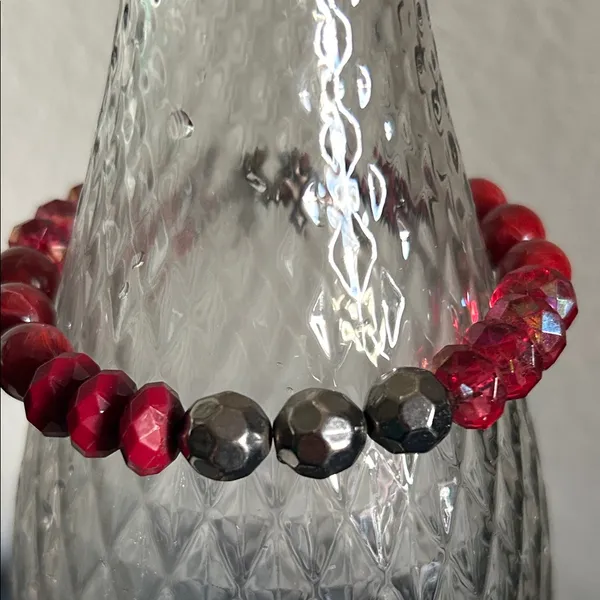 Set of 9 Chic Multi-Color Aurora Borealis Faceted Beaded Stretch Bracelets - Image 13