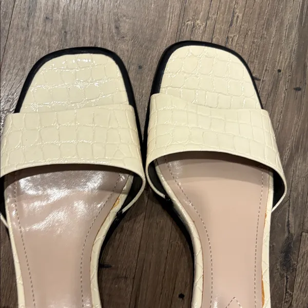 Zara Off White & Black Croc Heels Sandals size 42 - Image 6