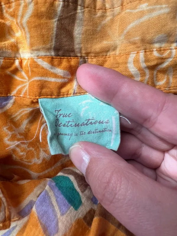 True‎ Destinations small top Gold - Image 8