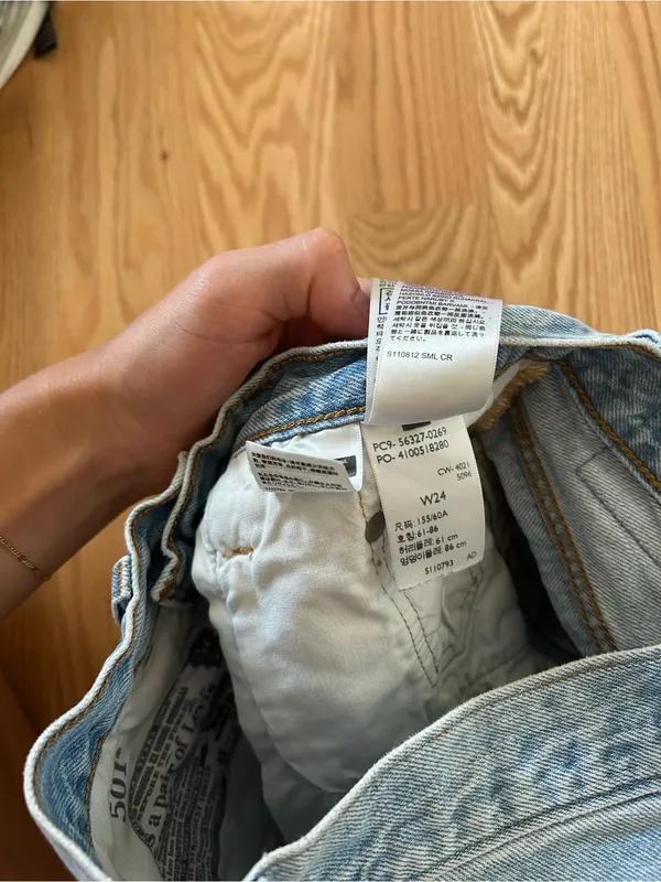 Levi’s Jean shorts - Image 4