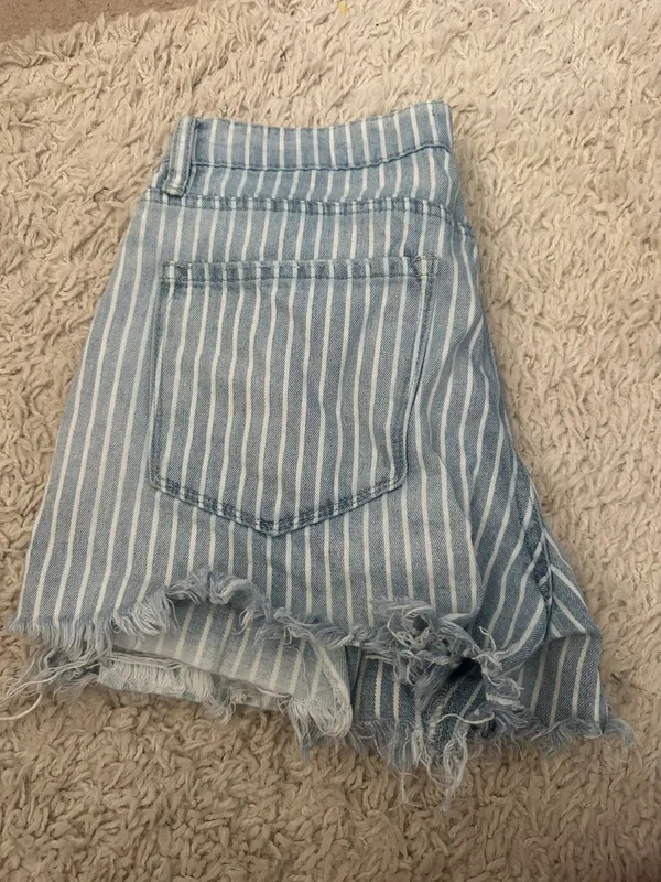 KanCan Striped Shorts - Image 4