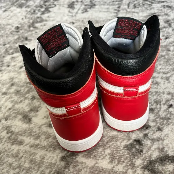 Nike Air Jordan 1 Retro High Heritage - Image 4