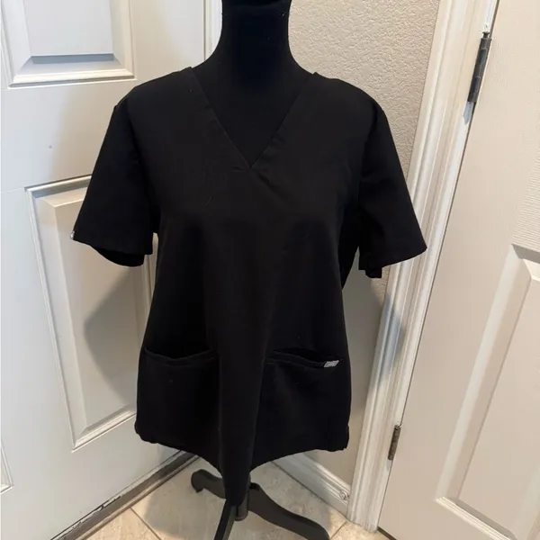 Figs Casma Three-Pocket Scrub Top black Short Sleeve scrub size xl large - Image 2